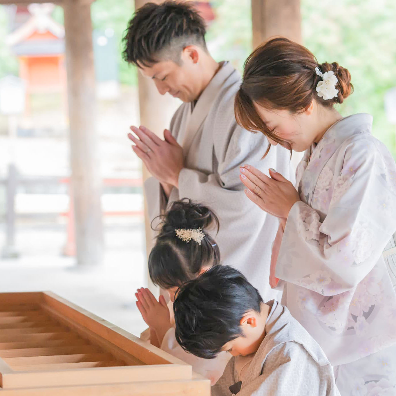 七五三(753)奈良市_フォトスタジオワタナベ(渡辺写真館)_奈良柏木店_神社へのお参り
